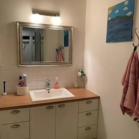 Villa Modern 6-bedroom Near Tampere
