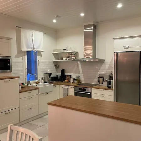 Villa Modern 6-bedroom Near Tampere