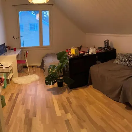 Modern 6-bedroom Near Tampere